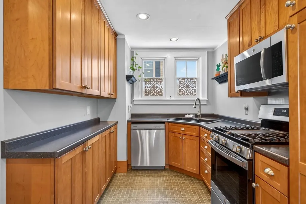 25 Seabury Street Rutland City VT 05701