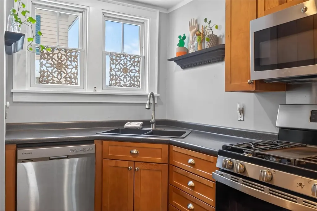 25 Seabury Street Rutland City VT 05701