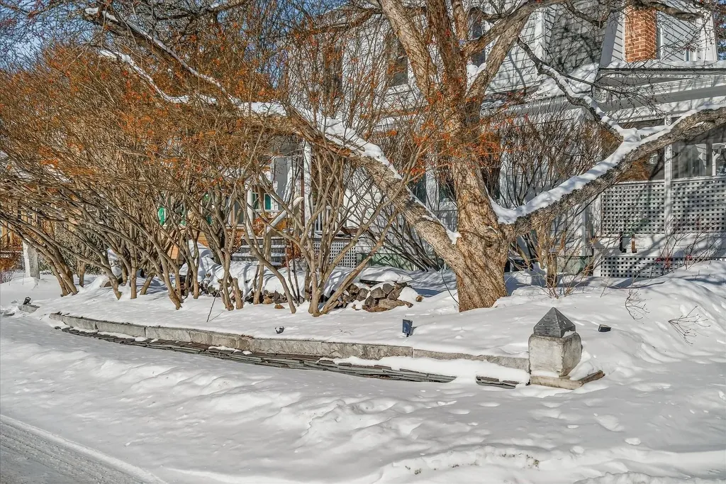 25 Seabury Street Rutland City VT 05701