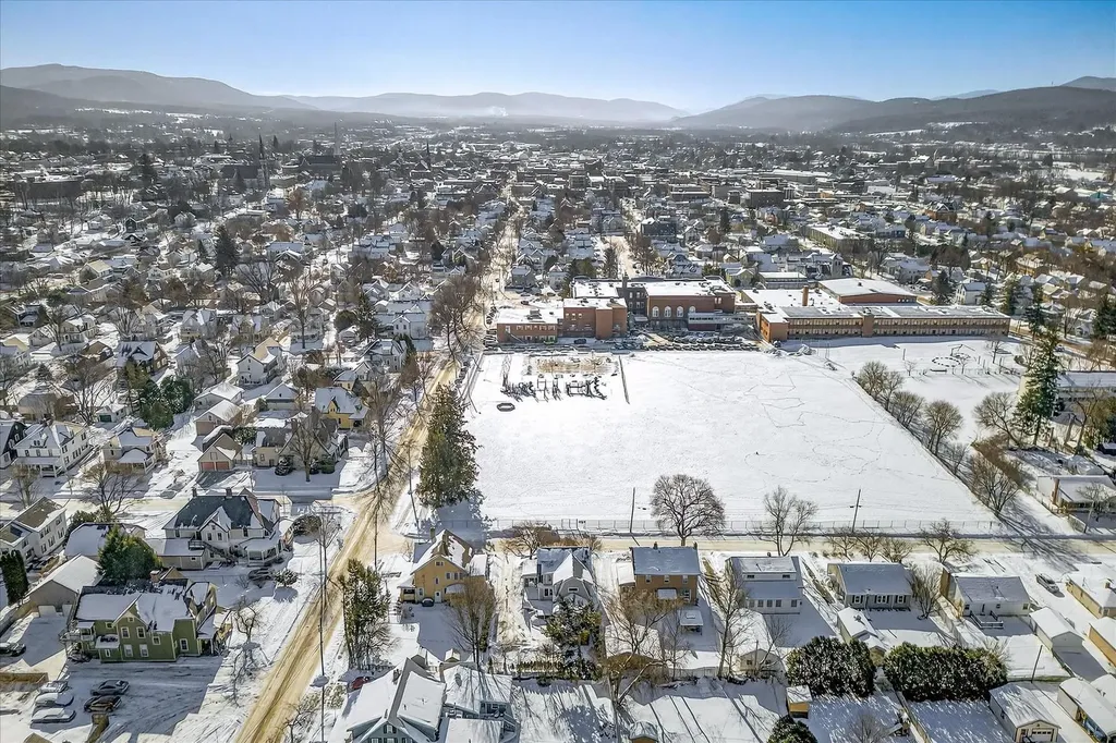 25 Seabury Street Rutland City VT 05701