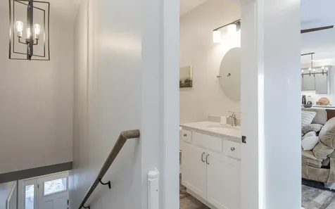 6 Ames Plaza Walpole NH 03608