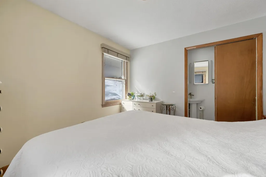 23 Pappas Road Claremont NH 03743