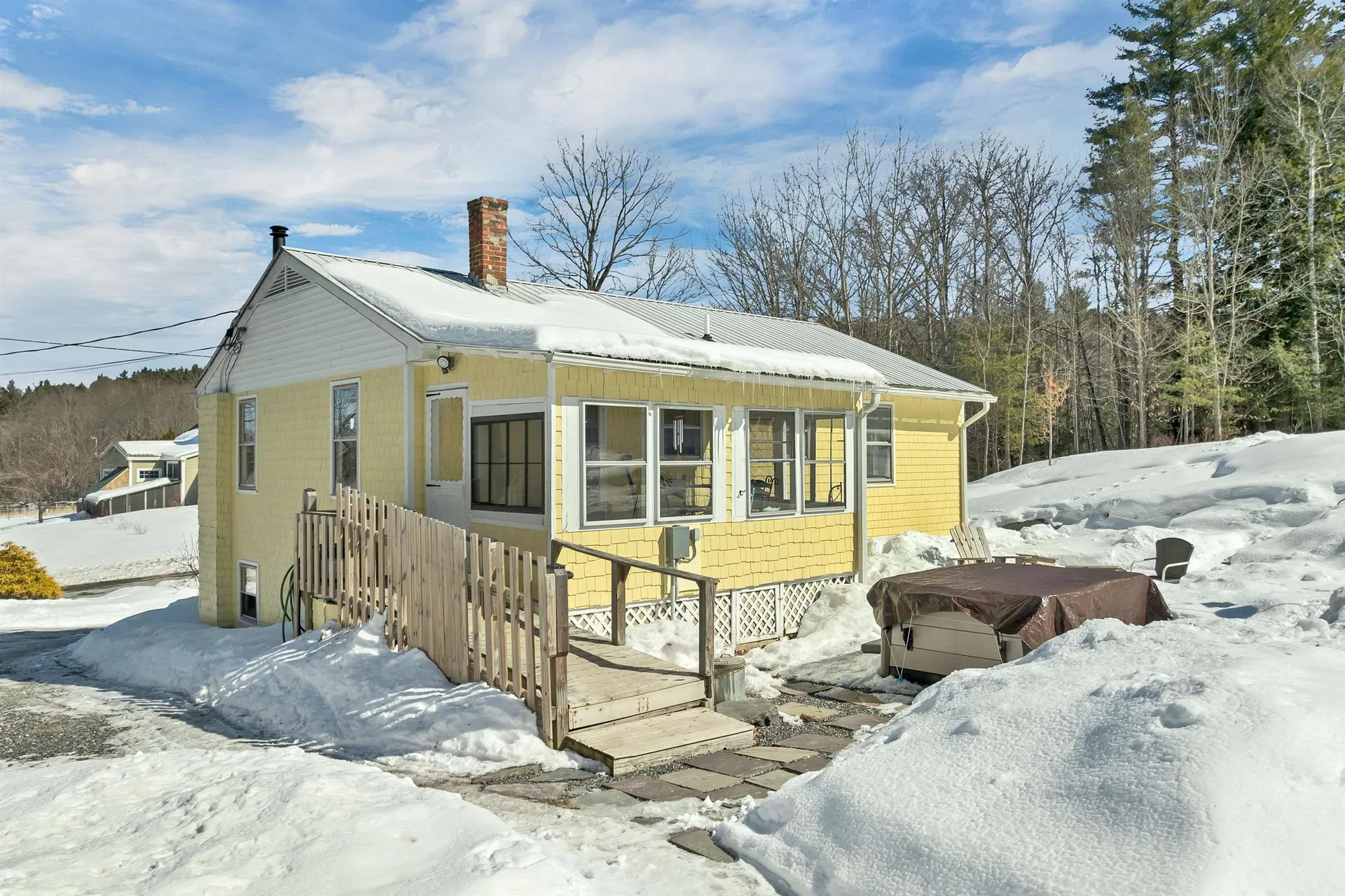 23 Pappas Road Claremont NH 03743