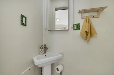 23 Pappas Road Claremont NH 03743