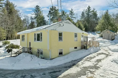23 Pappas Road Claremont NH 03743