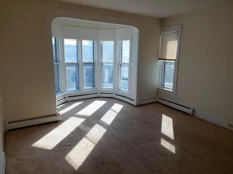 32 S. Main Street Chester VT 05143