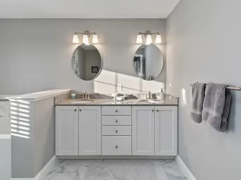 98 Sommerfield Avenue South Burlington VT 05403