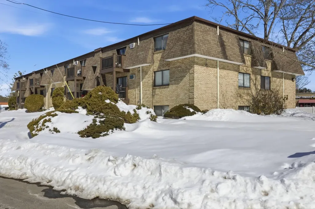 13 Tiffany Road Salem NH 03079