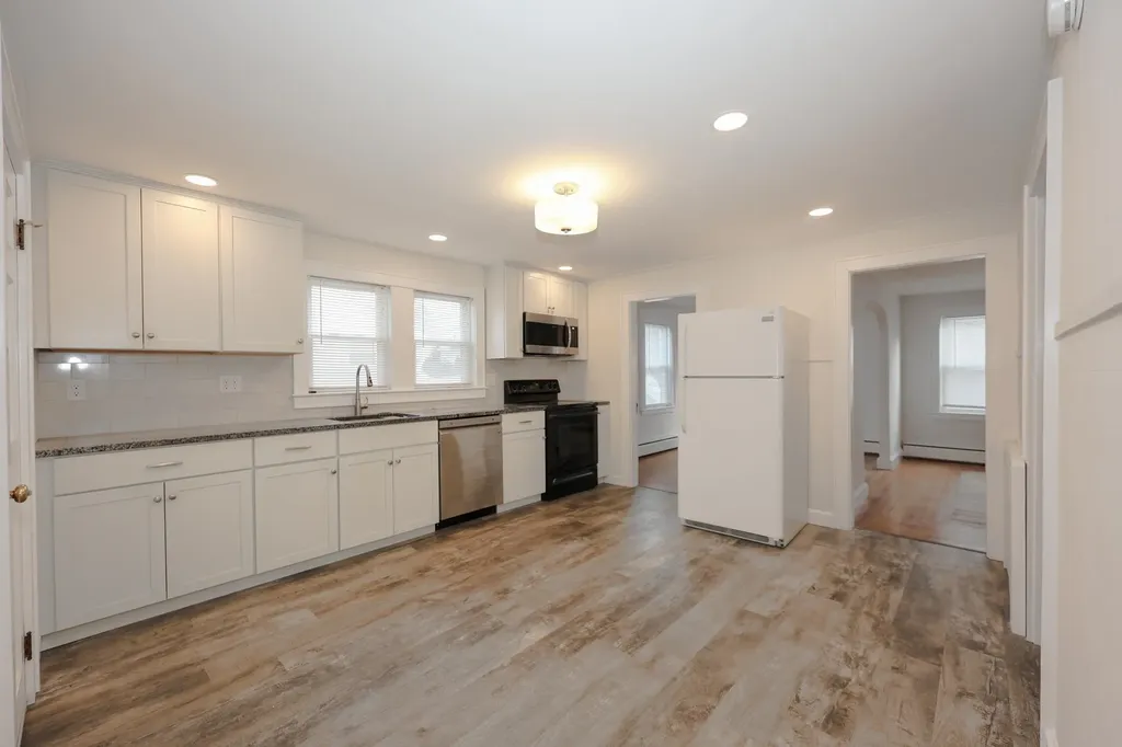 154 Manning Street Manchester NH 03103