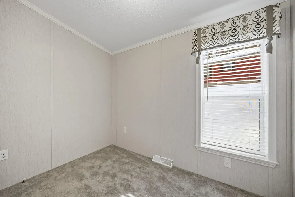 15 Sullivan Drive Allenstown NH 03275