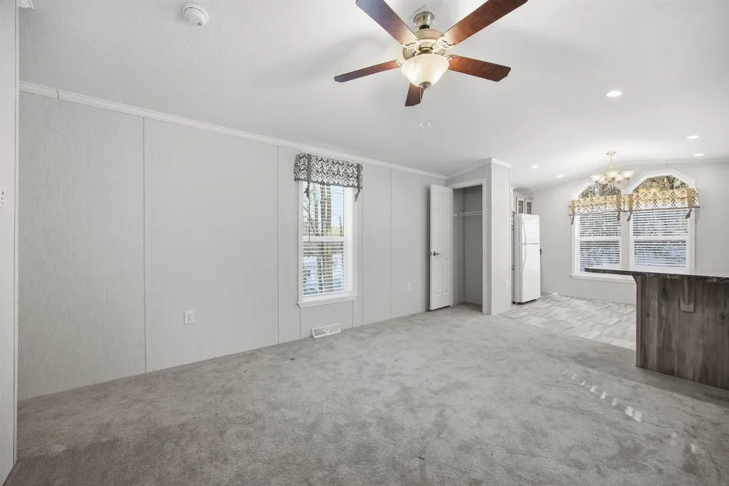 15 Sullivan Drive Allenstown NH 03275