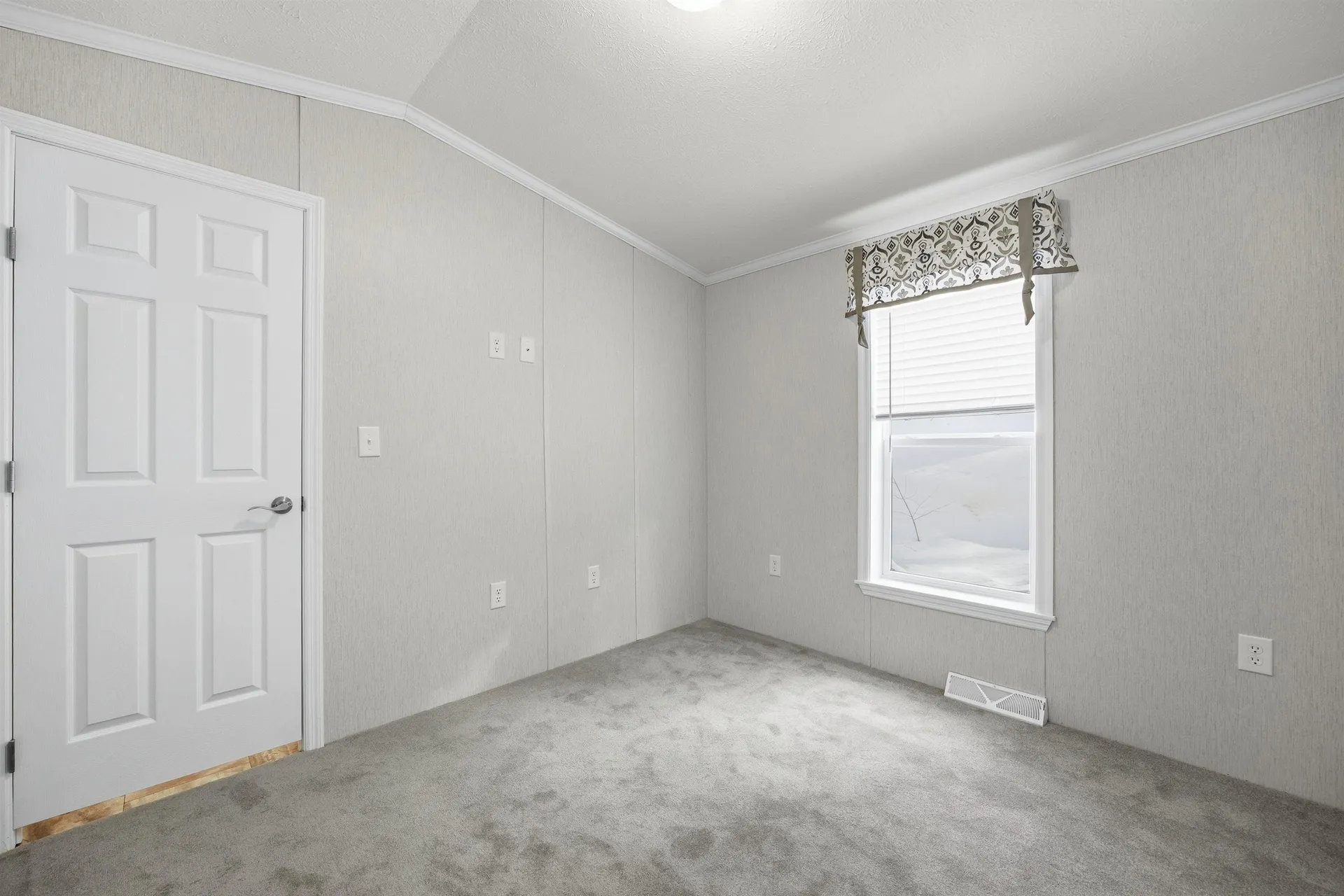 15 Sullivan Drive Allenstown NH 03275