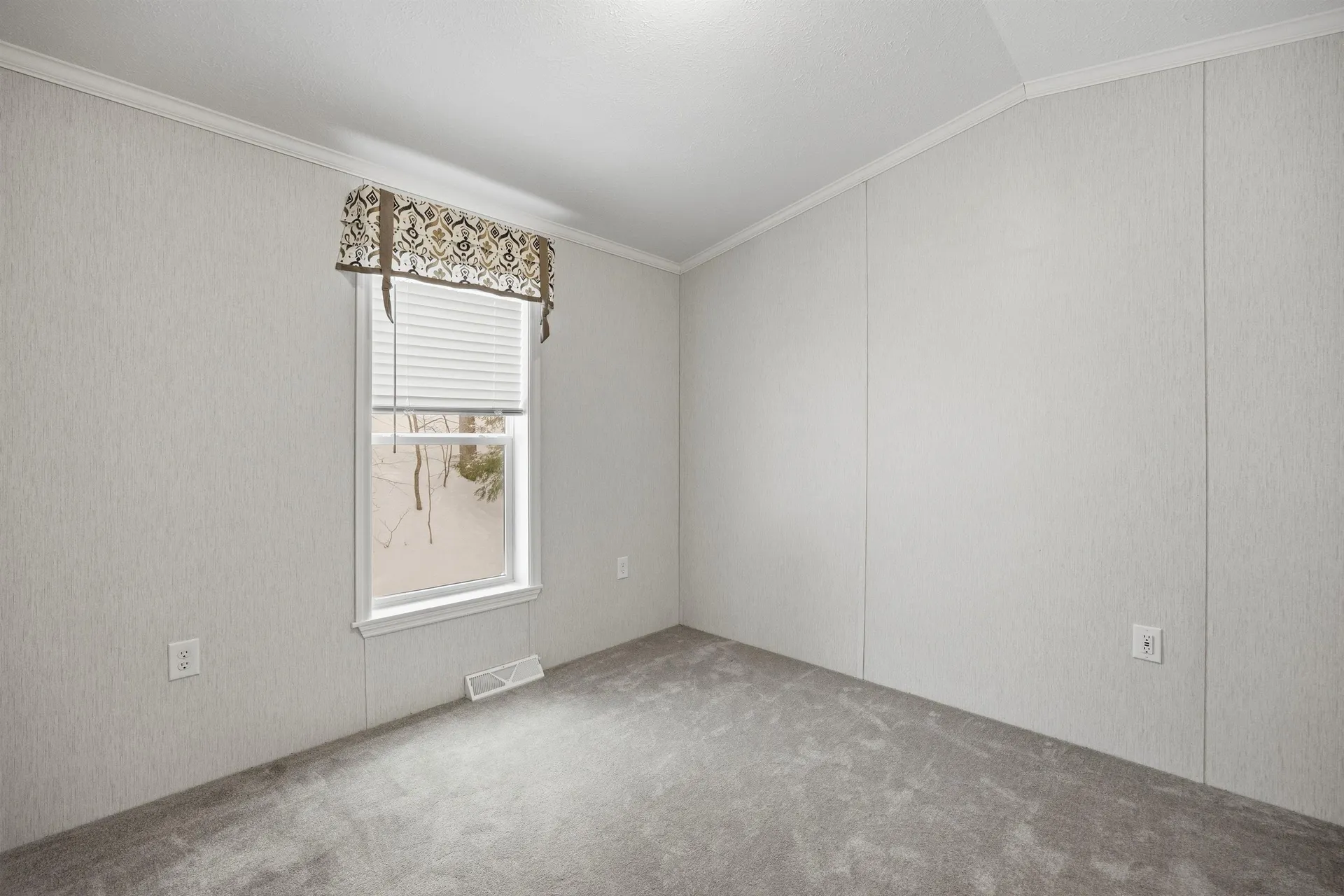 15 Sullivan Drive Allenstown NH 03275