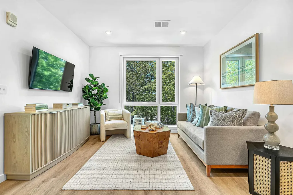 80 Constitution Avenue Portsmouth NH 03801