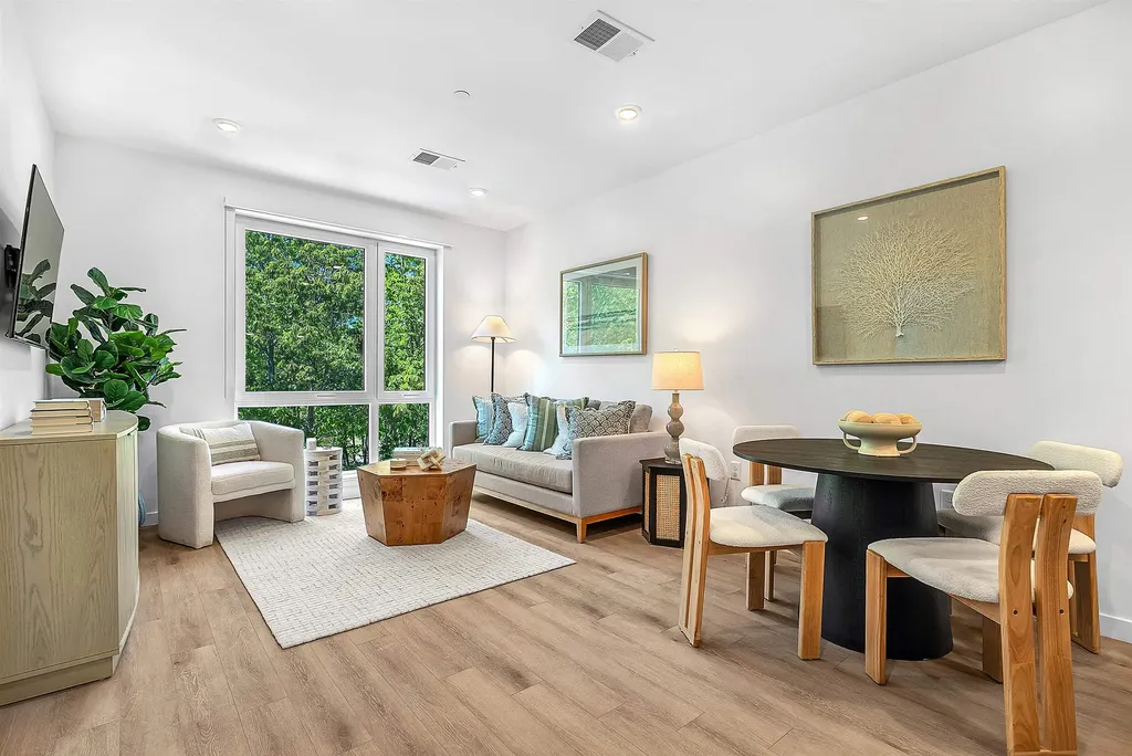 80 Constitution Avenue Portsmouth NH 03801