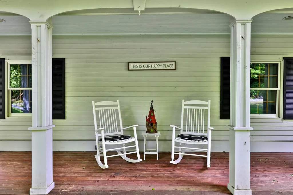 300 Route 121 Grafton VT 05146
