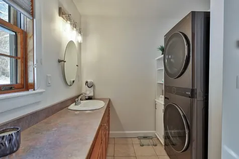 300 Route 121 Grafton VT 05146