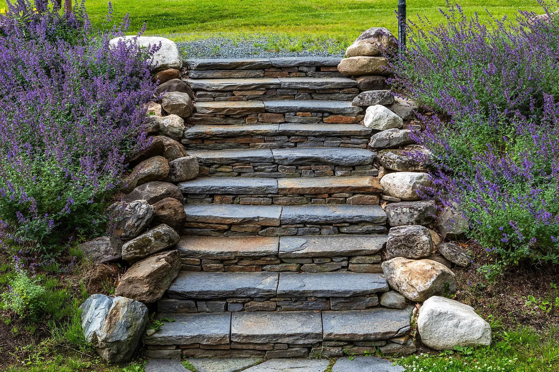 211 Abnaki Trace Hartford VT 05059