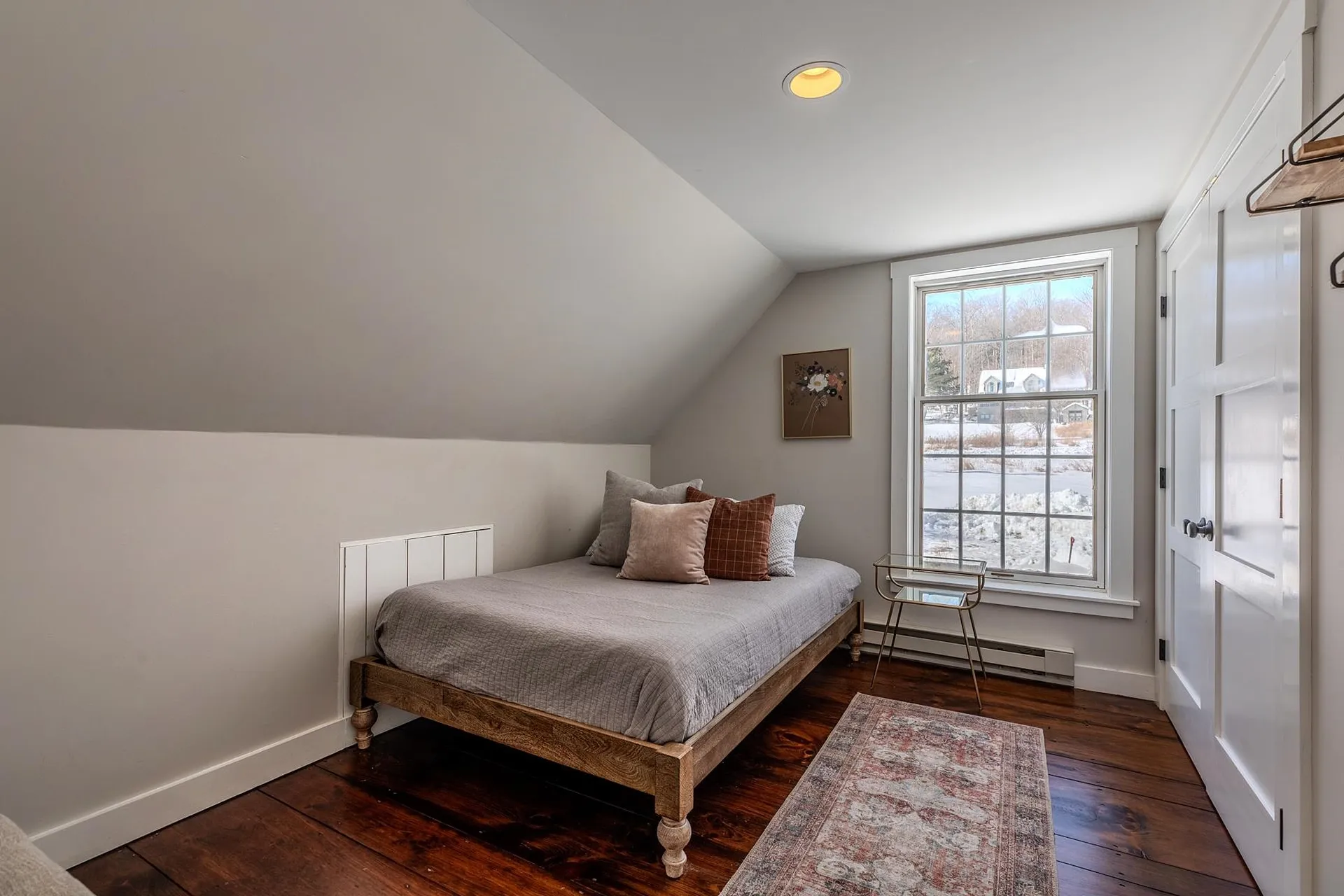 211 Abnaki Trace Hartford VT 05059