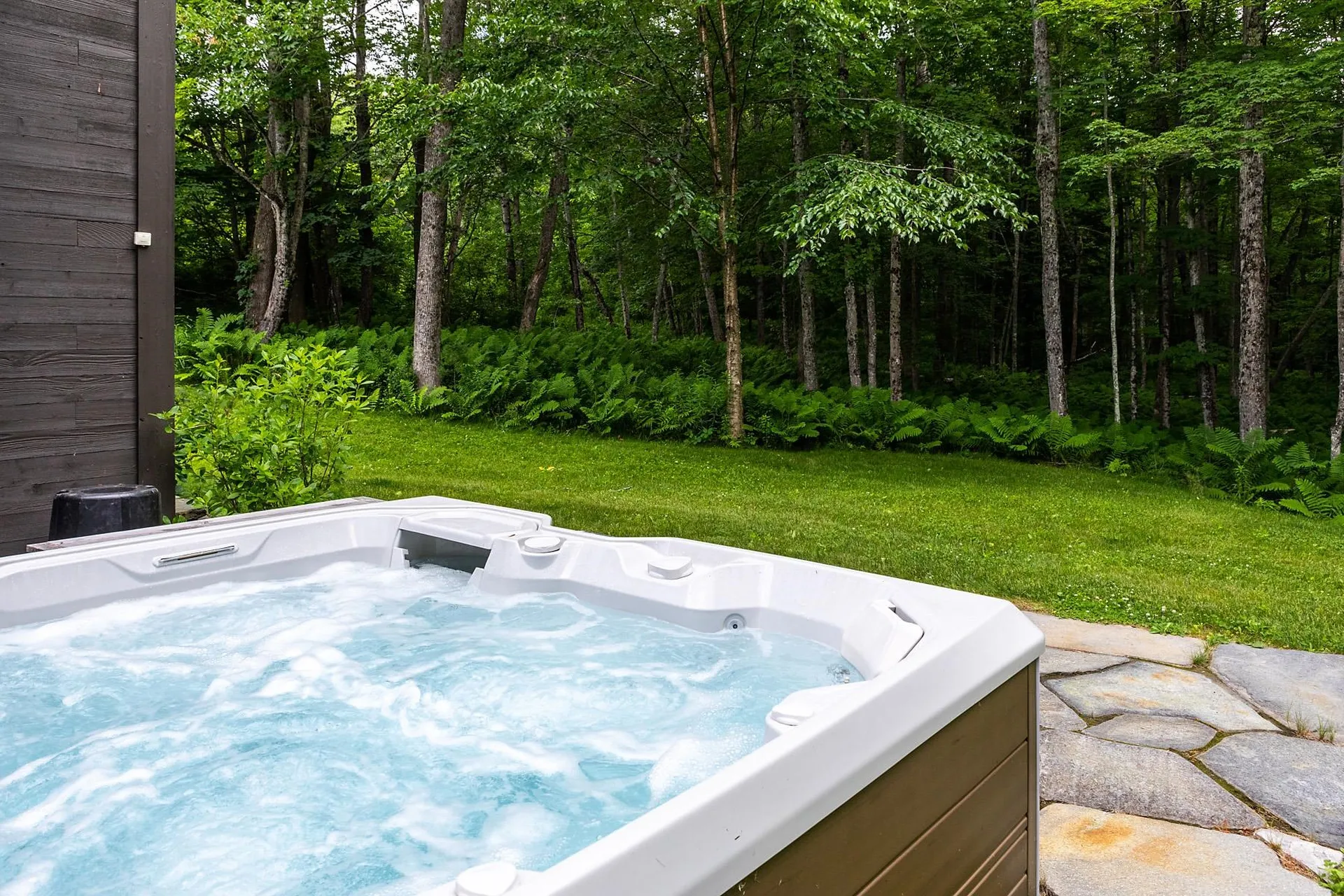 211 Abnaki Trace Hartford VT 05059