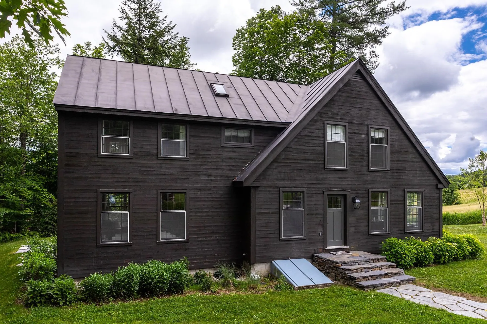 211 Abnaki Trace Hartford VT 05059