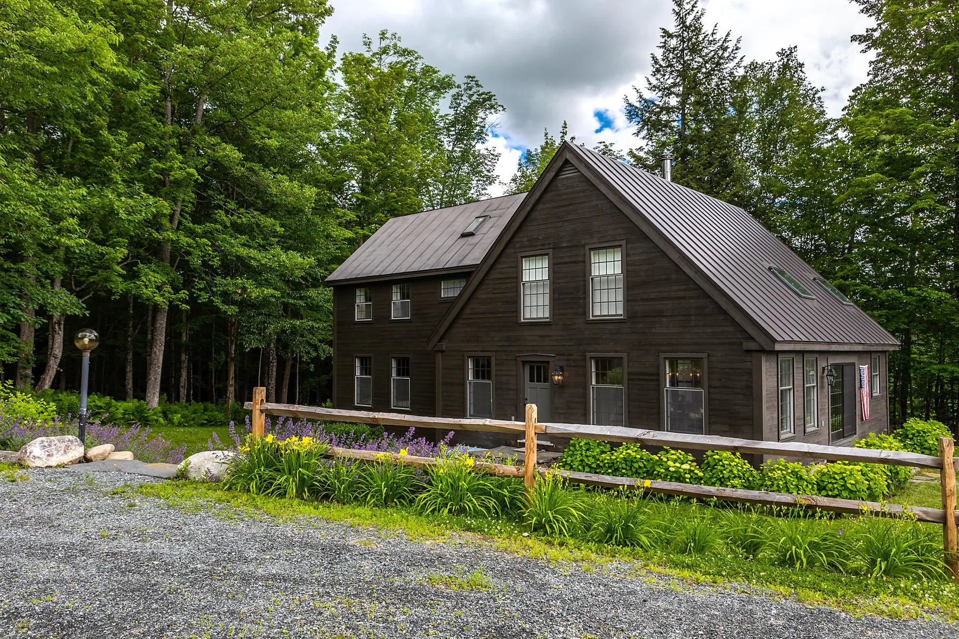 211 Abnaki Trace Hartford VT 05059