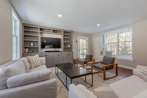 211 Abnaki Trace Hartford VT 05059