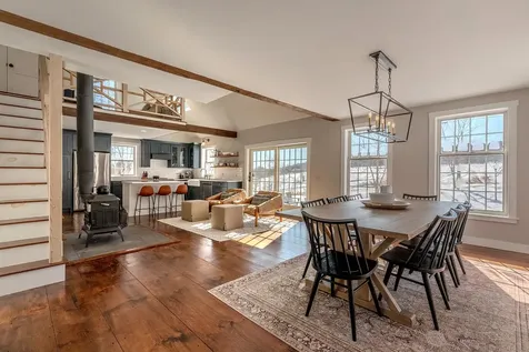 211 Abnaki Trace Hartford VT 05059