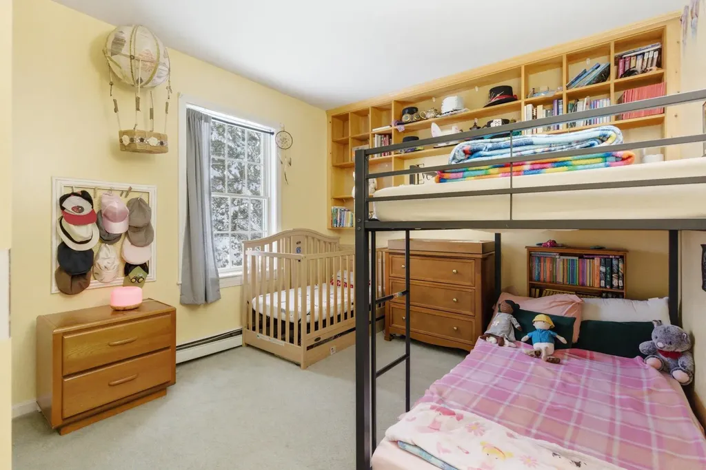 48 Huntington Drive Hillsborough NH 03244