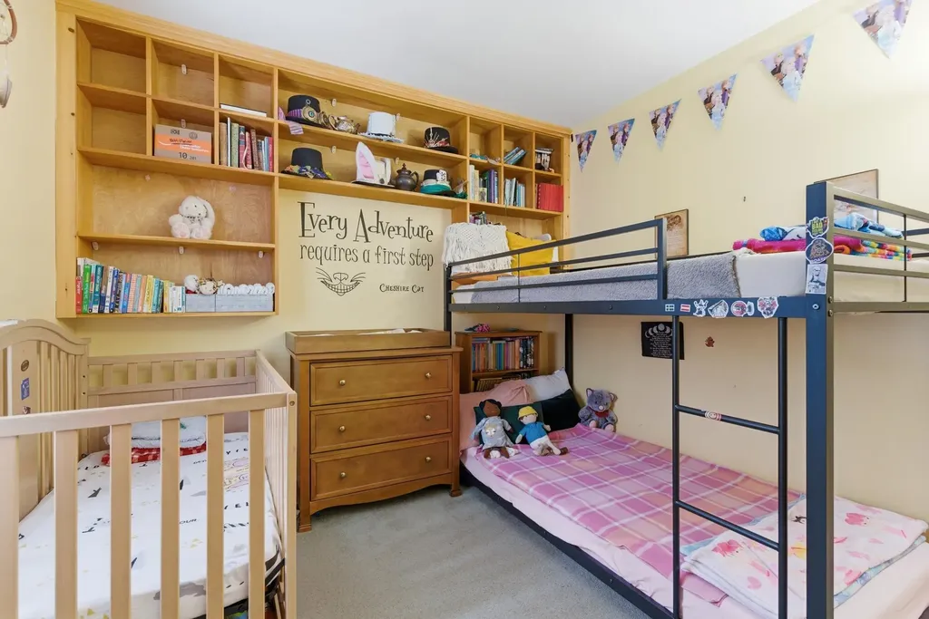 48 Huntington Drive Hillsborough NH 03244