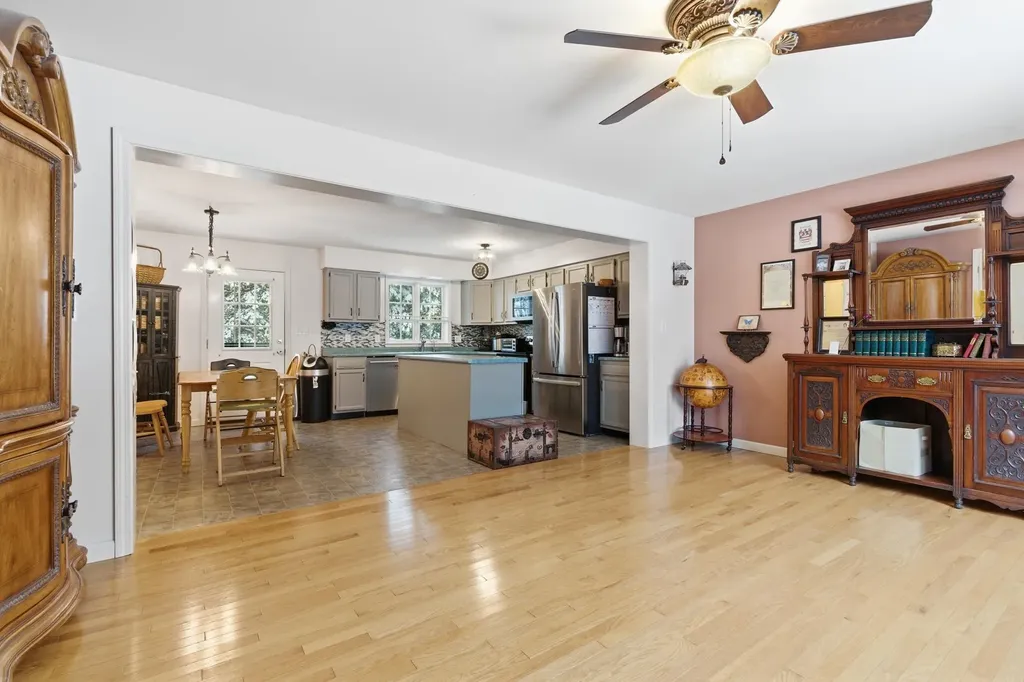 48 Huntington Drive Hillsborough NH 03244