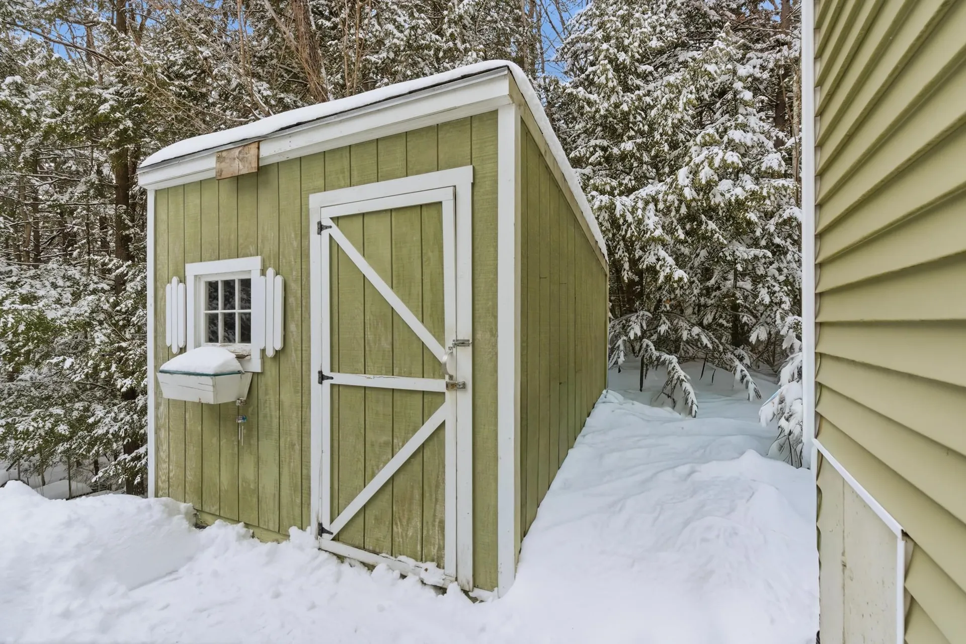 48 Huntington Drive Hillsborough NH 03244