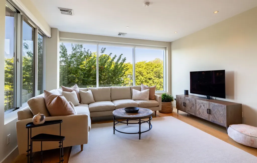 35 Cherry Street Burlington VT 05401