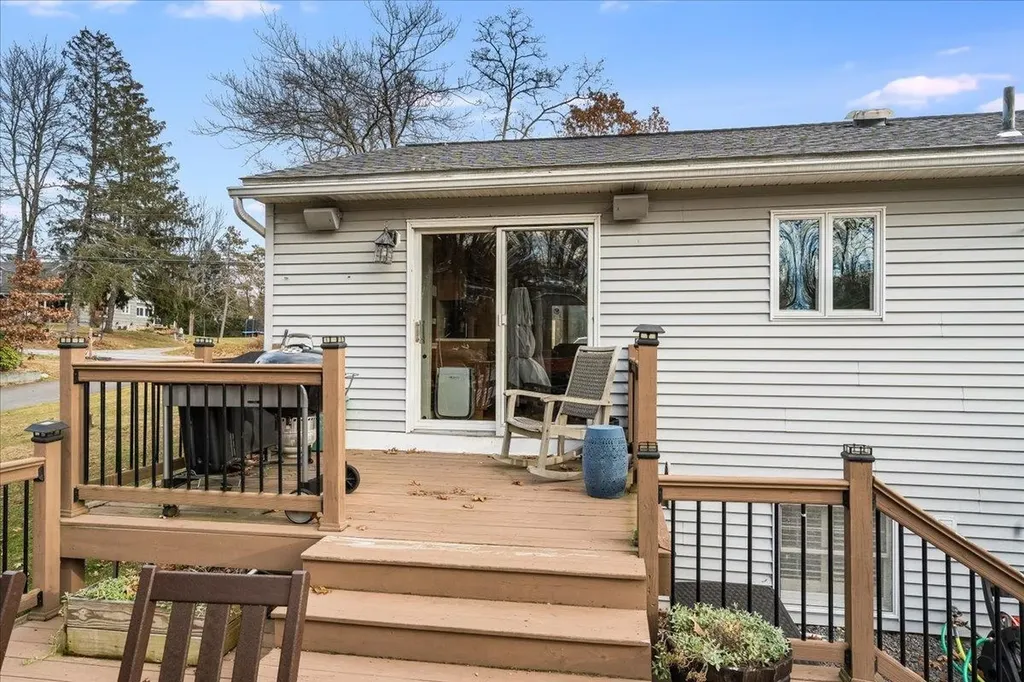 21 Berry Road Derry NH 03038