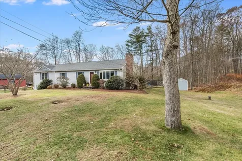 21 Berry Road Derry NH 03038