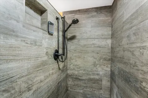 21 Berry Road Derry NH 03038