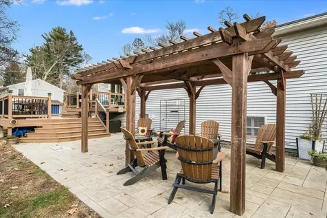 21 Berry Road Derry NH 03038