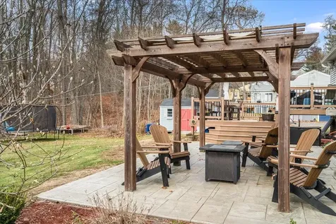 21 Berry Road Derry NH 03038