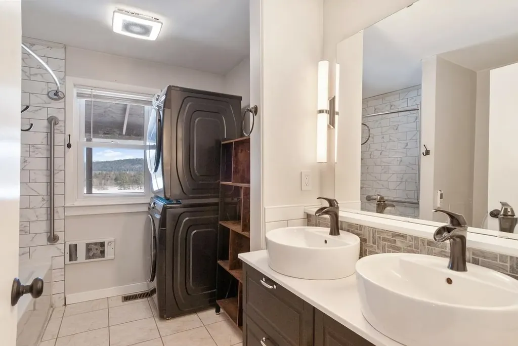 1631 Christian Street Hartford VT 05001