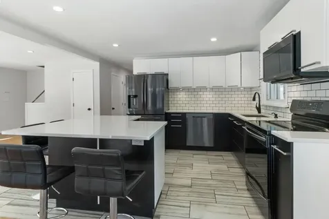 1631 Christian Street Hartford VT 05001