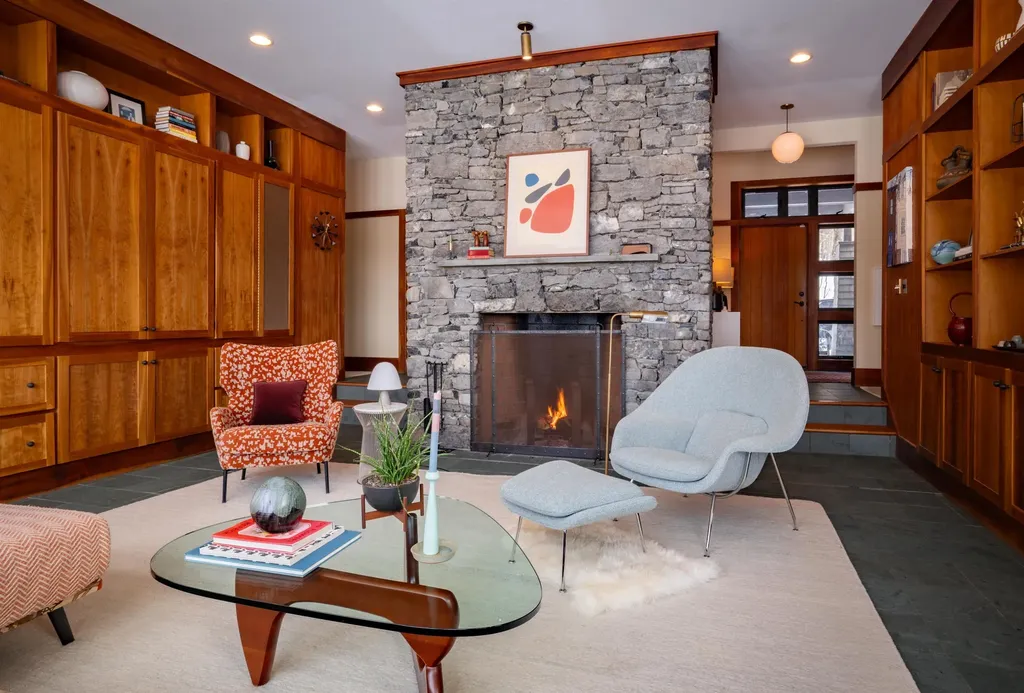 229 High Rock Road Hinesburg VT 05461