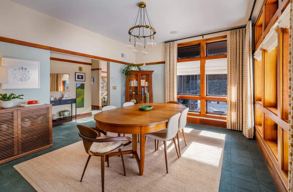 229 High Rock Road Hinesburg VT 05461