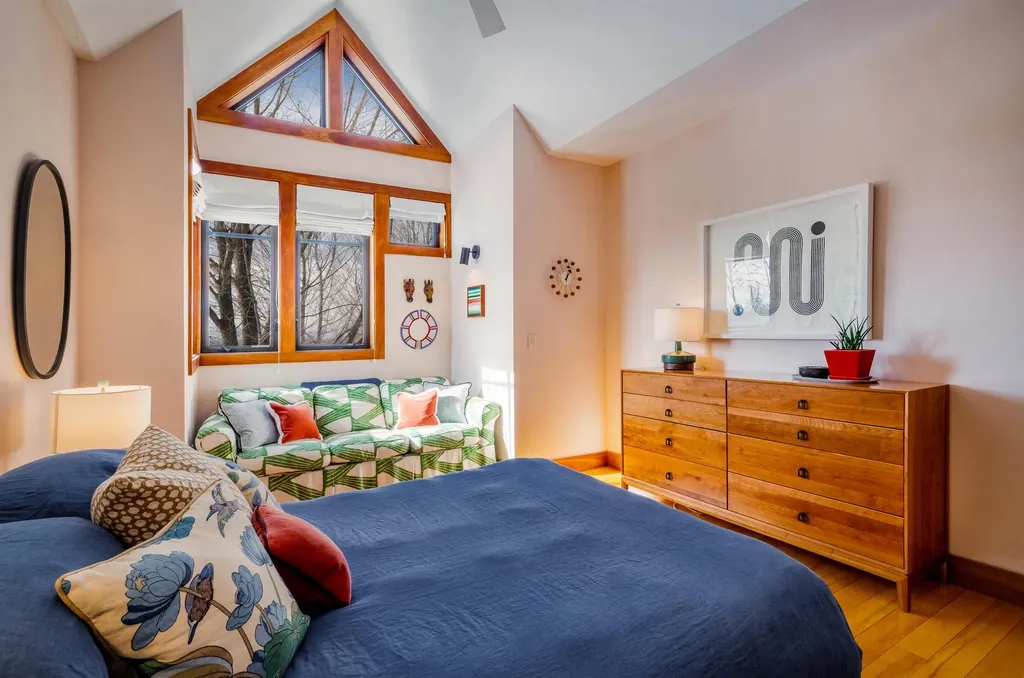 229 High Rock Road Hinesburg VT 05461