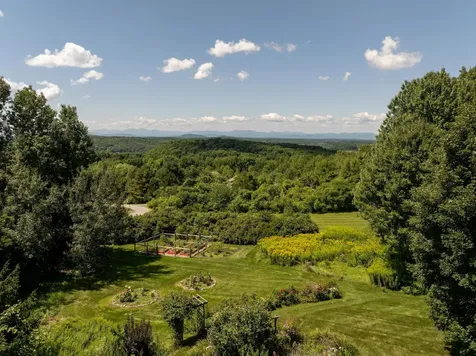 229 High Rock Road Hinesburg VT 05461