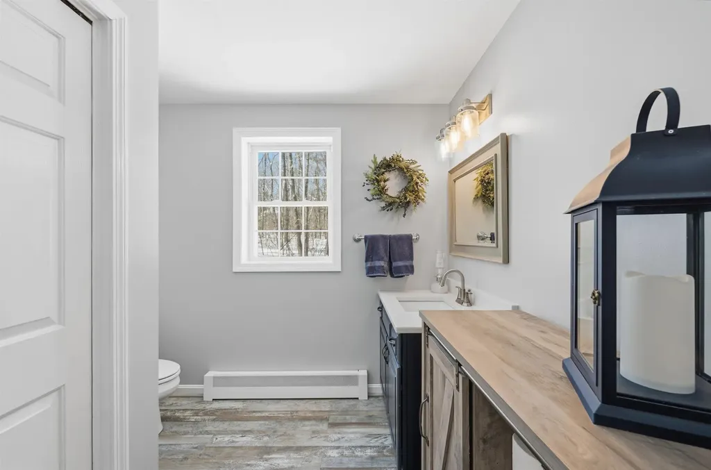 58 Orcutt Drive Chester NH 03036