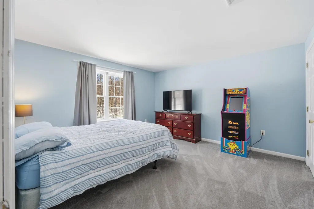 58 Orcutt Drive Chester NH 03036