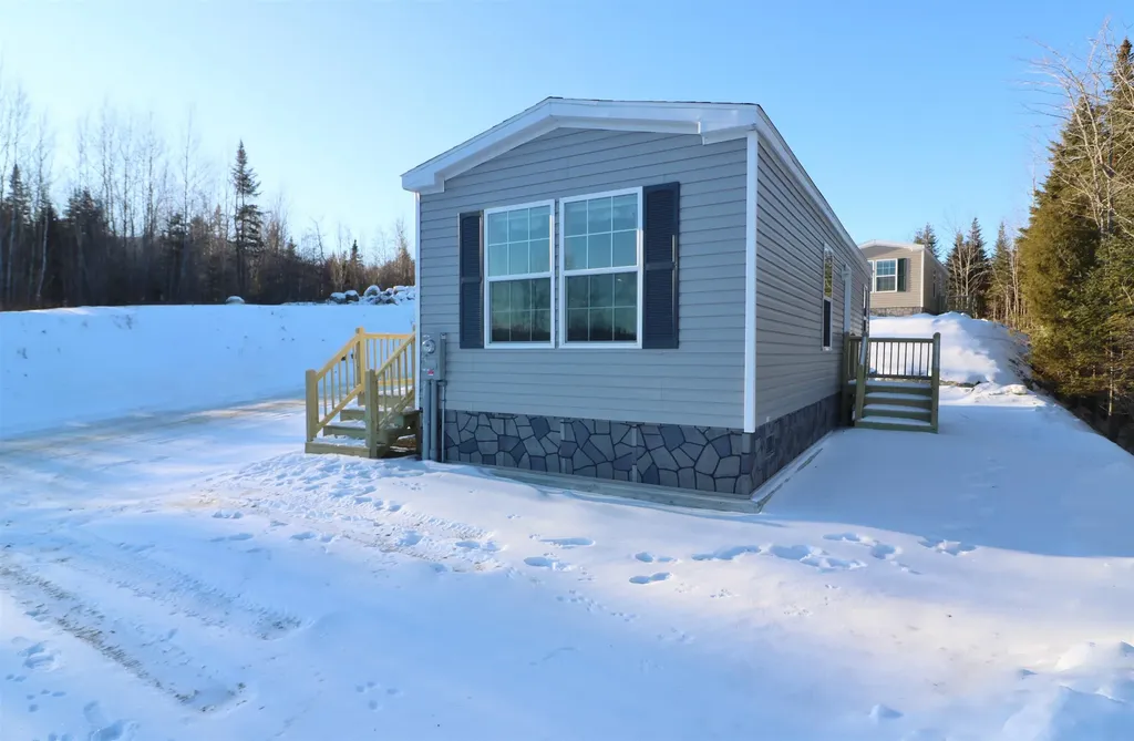 12 Victoria Lane Berlin NH 03570