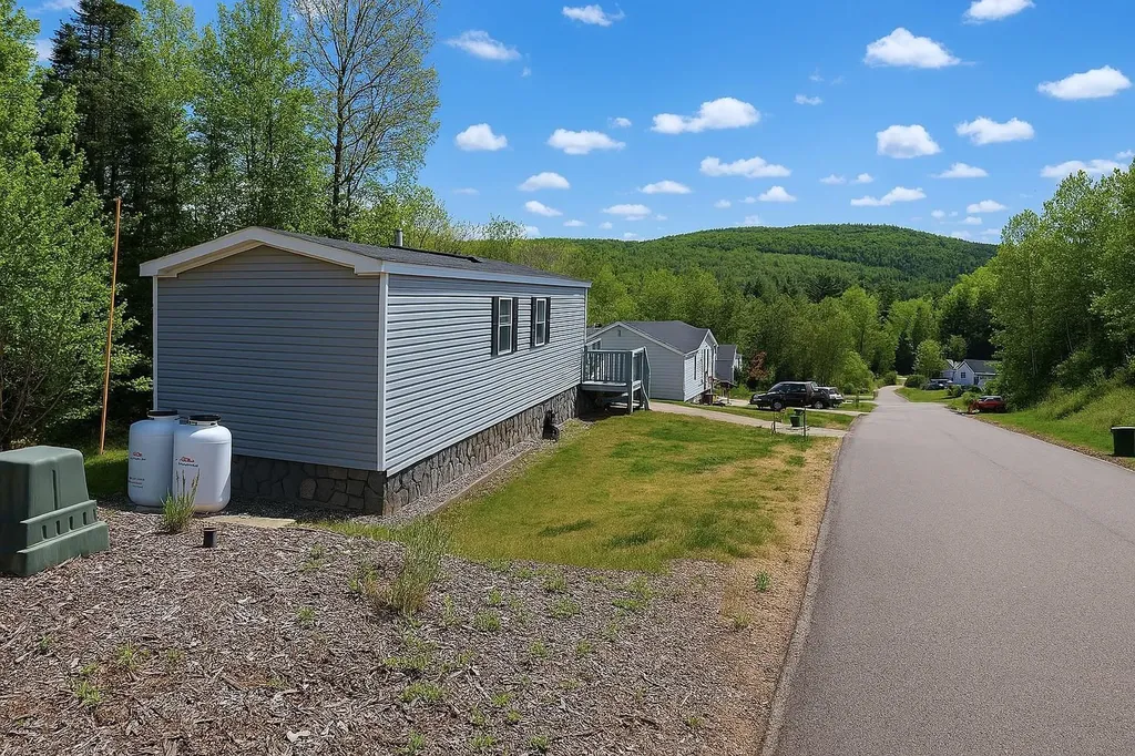 12 Victoria Lane Berlin NH 03570