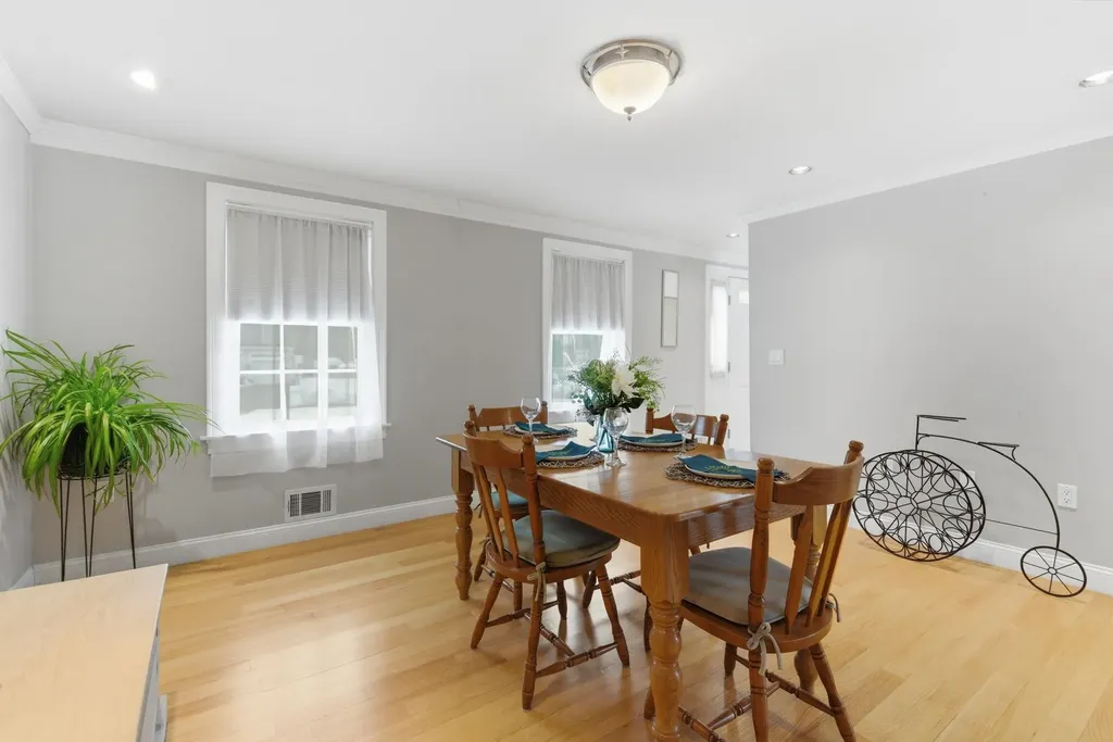 19 Viola Circle Seabrook NH 03874