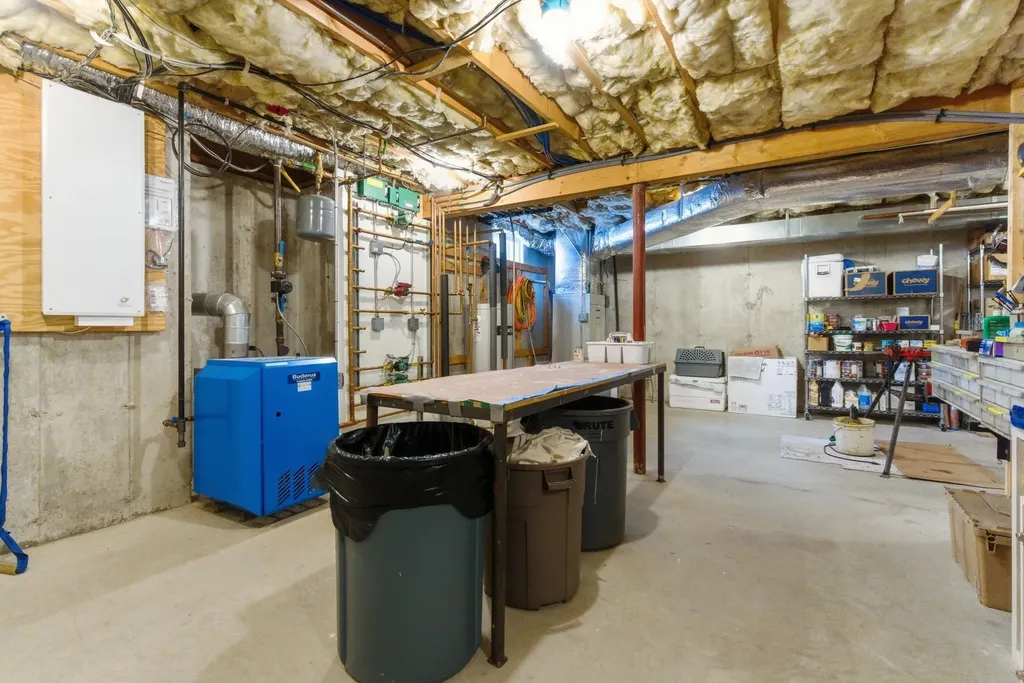 19 Viola Circle Seabrook NH 03874